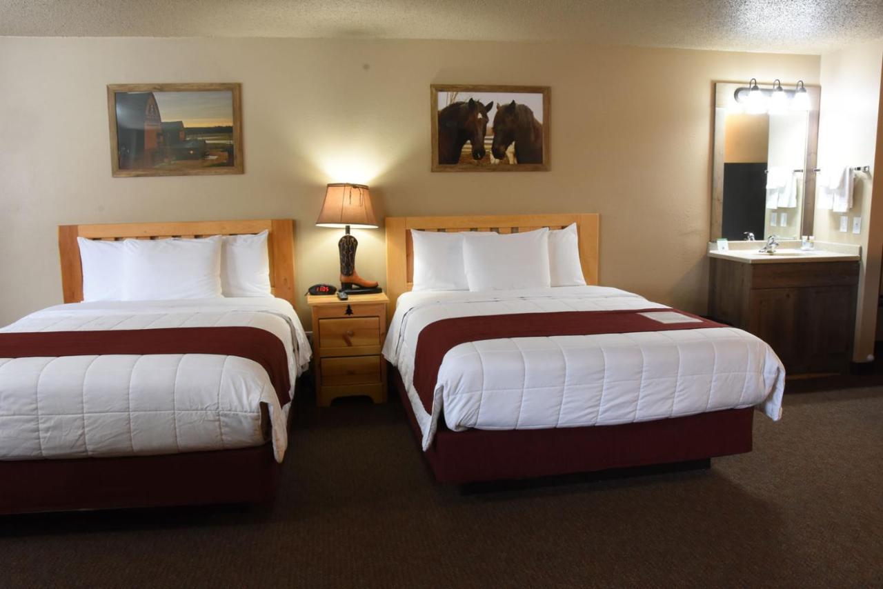 Woodside Dells Hotel & Suites Wisconsin Dells Exterior photo
